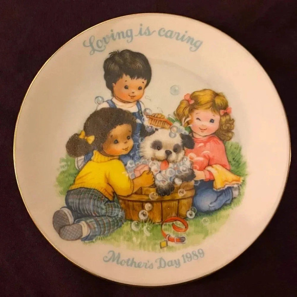 Gift Porcelain Mini 5" Decorative Plate 22K Gold Trim Avon Mother's Day 1989 VTG - Picture 1 of 9